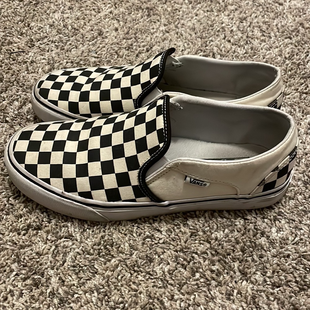 Checkered vans - Picture 2 of 3